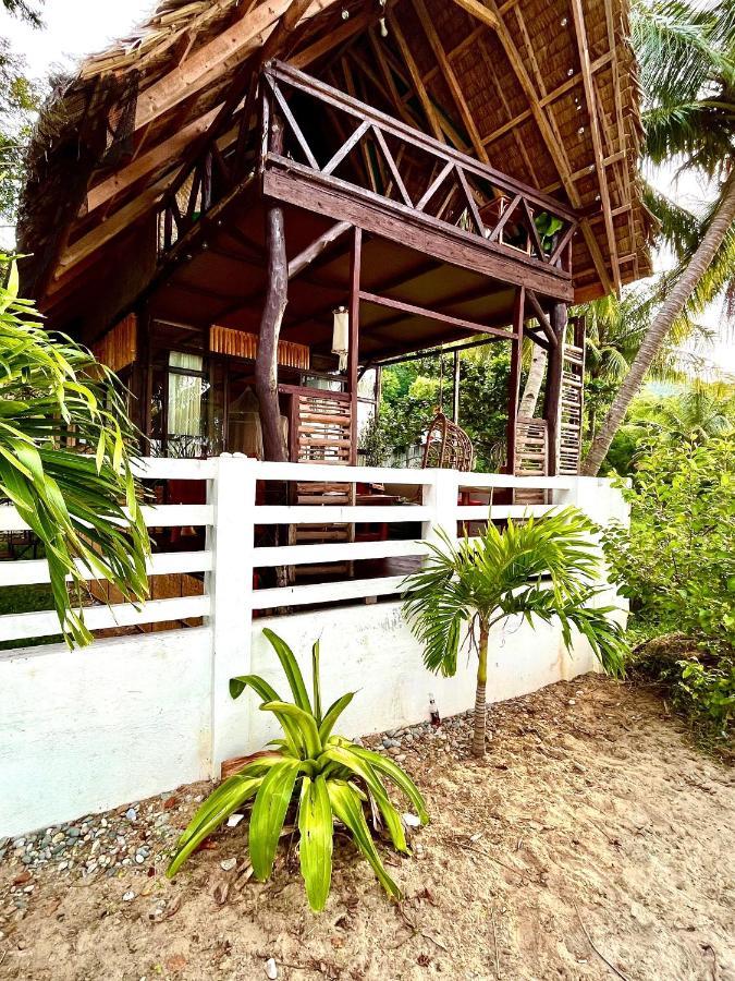 Amami Beachfront Villa With Private Beach Puerto Galera Exteriör bild