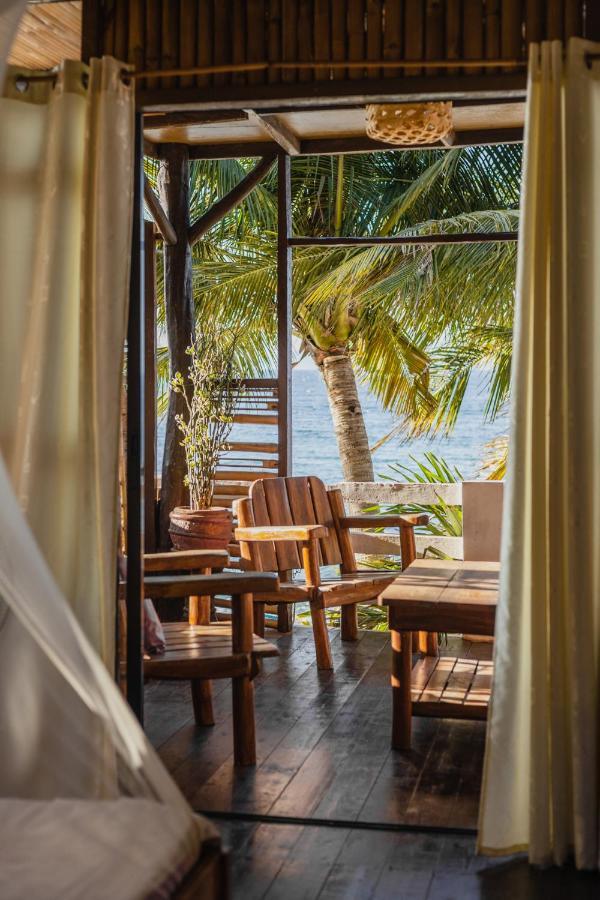 Amami Beachfront Villa With Private Beach Puerto Galera Exteriör bild