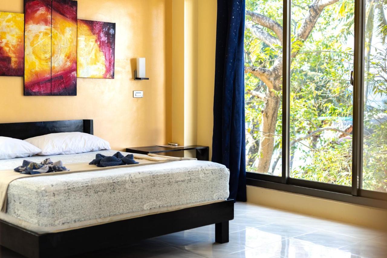 Amami Beachfront Villa With Private Beach Puerto Galera Exteriör bild