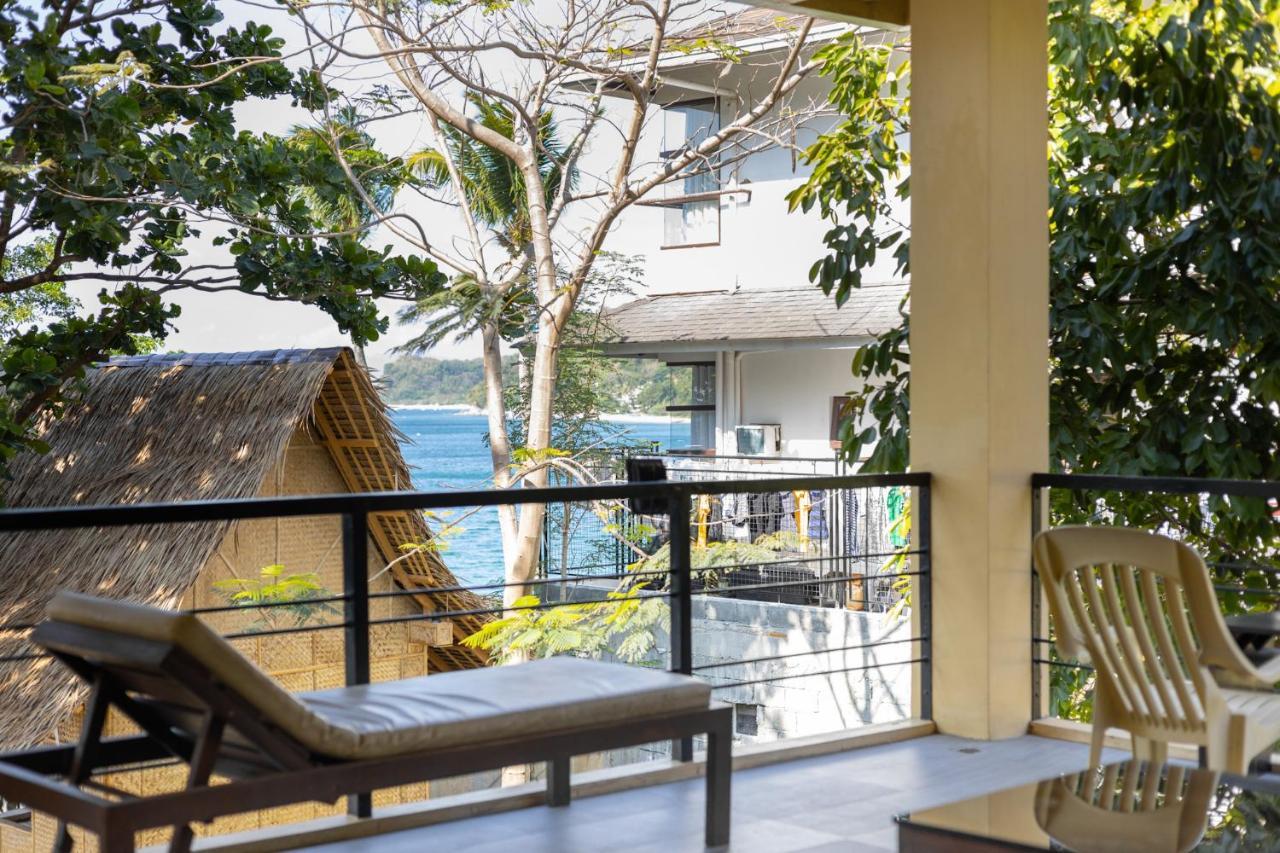 Amami Beachfront Villa With Private Beach Puerto Galera Exteriör bild