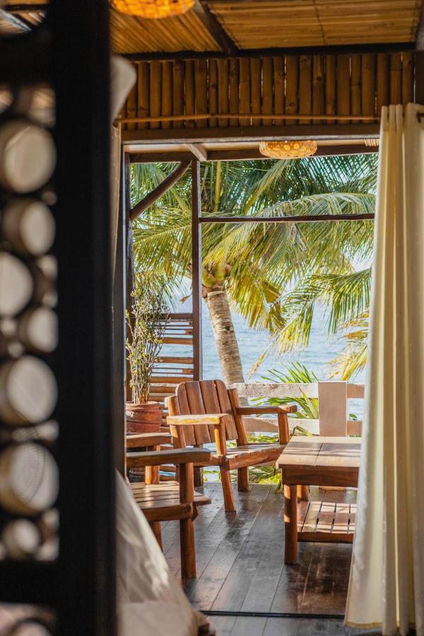 Amami Beachfront Villa With Private Beach Puerto Galera Exteriör bild