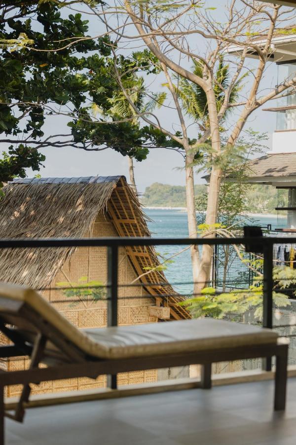 Amami Beachfront Villa With Private Beach Puerto Galera Exteriör bild