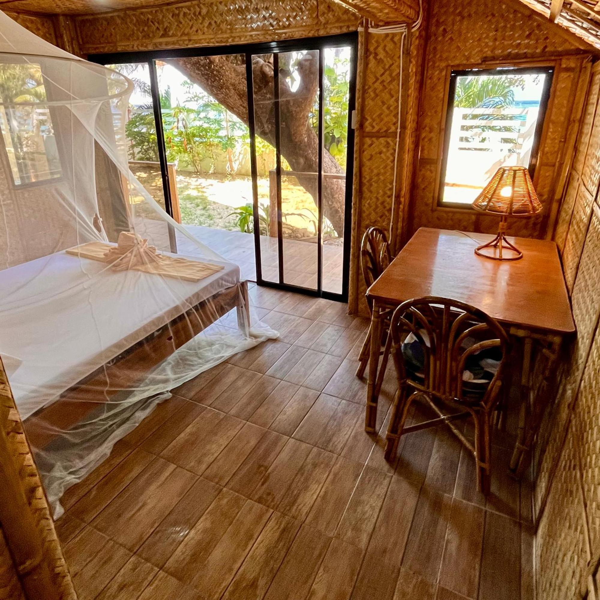 Amami Beachfront Villa With Private Beach Puerto Galera Exteriör bild