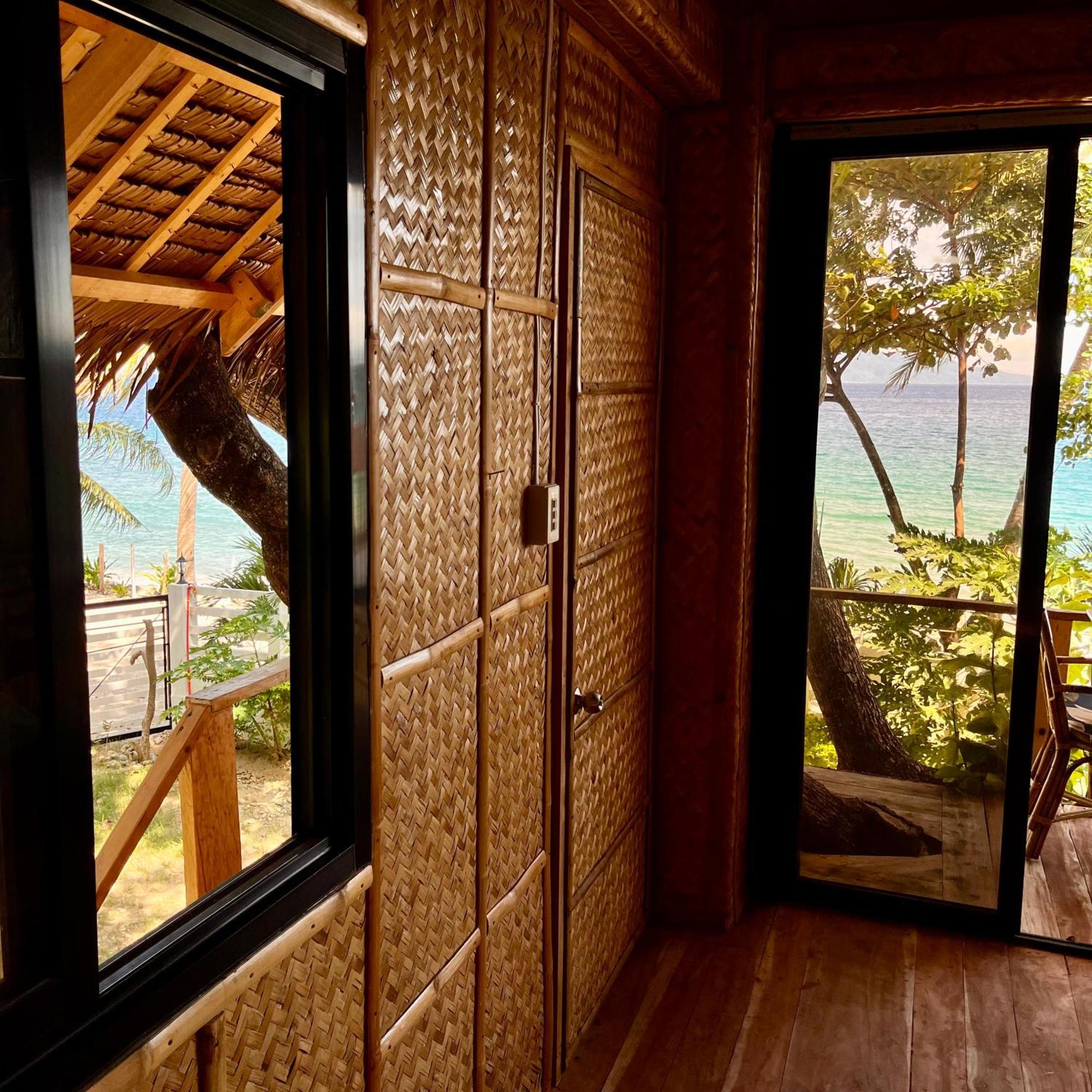 Amami Beachfront Villa With Private Beach Puerto Galera Exteriör bild