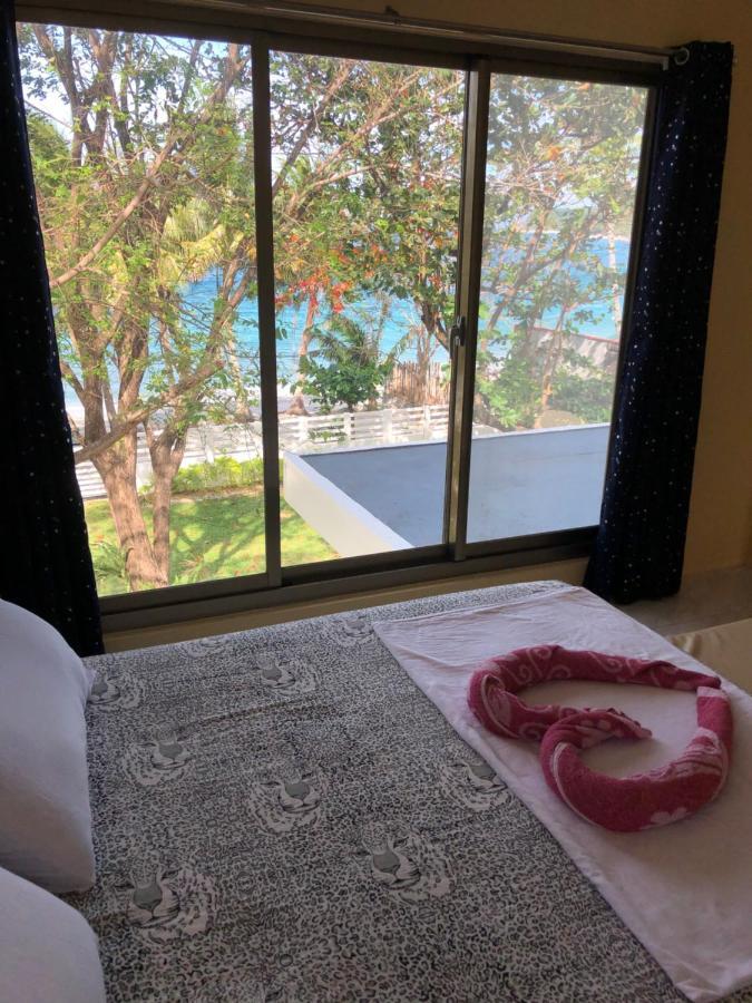 Amami Beachfront Villa With Private Beach Puerto Galera Exteriör bild